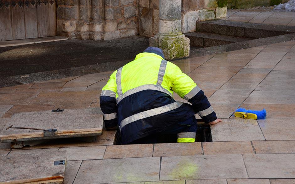 tuyau déboucheur canalisation Paris 10